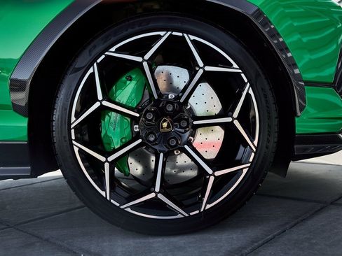 Used 2024 Lamborghini Urus Performante image 29