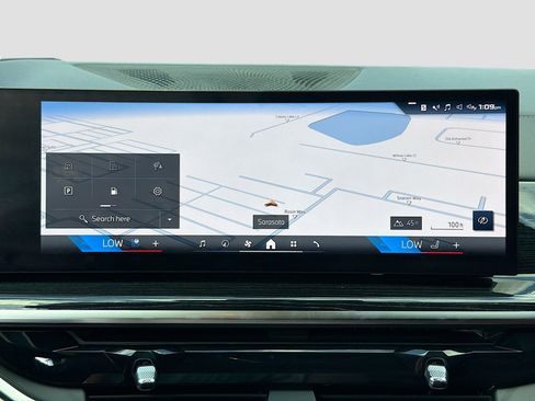 Used 2025 BMW X6 M60i image 31