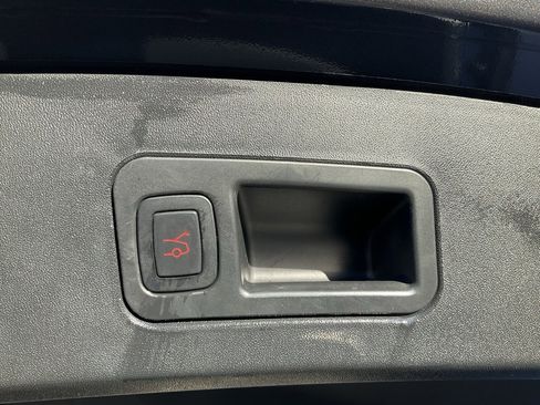 Used 2019 Tesla Model S Long Range image 11