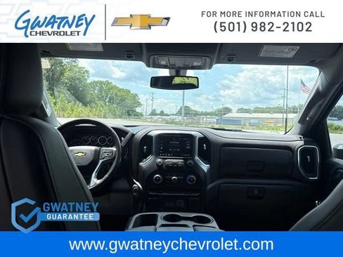 Used 2020 Chevrolet Silverado 2500 LTZ w/ Z71 Off-Road Package AWD/4WD image 28