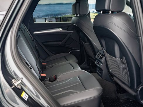 Used 2025 Audi Q5 2.0T Premium w/ Convenience Plus Package image 38