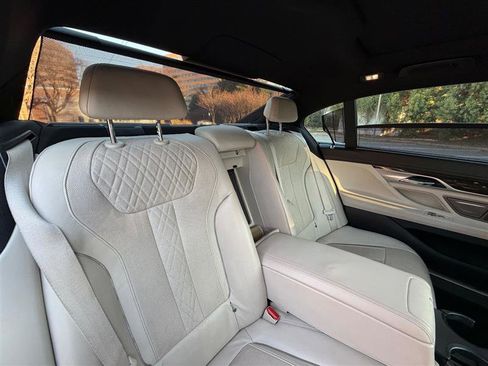 Used 2016 BMW 740i 740i image 35