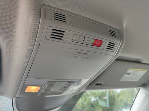 New 2026 Volkswagen Taos SE FWD image 52