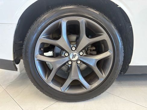 Used 2019 Dodge Challenger R/T image 37