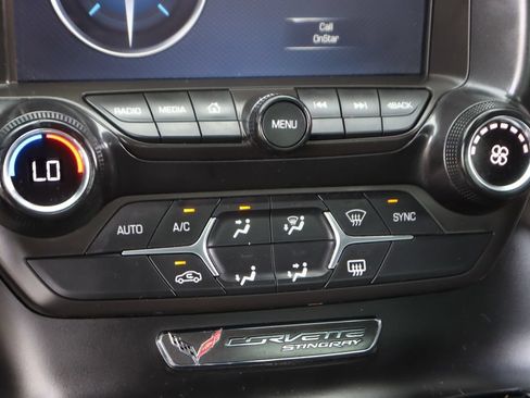 Used 2017 Chevrolet Corvette Stingray Coupe w/ 1LT RWD image 34