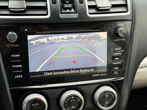 Used 2017 Subaru Forester 2.5i Premium image 24