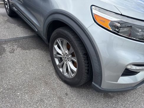 Used 2020 Ford Explorer XLT w/ Equipment Group 202A RWD image 4