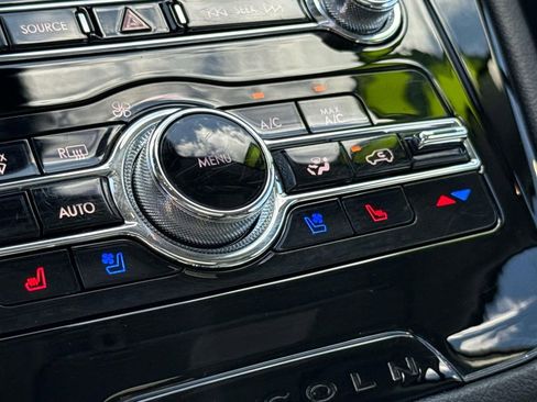 Certified 2021 Lincoln Corsair Reserve FWD image 29