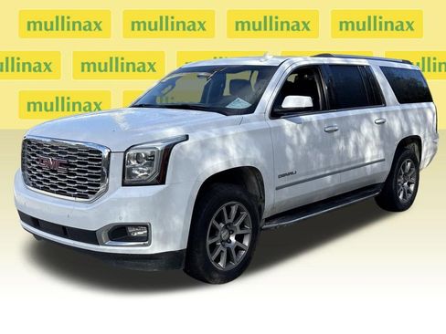 Used 2020 GMC Yukon XL Denali image 13