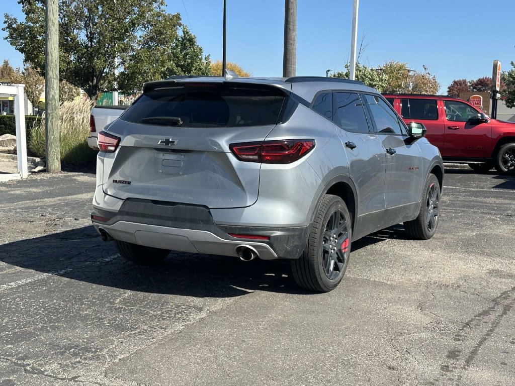 Used 2024 Chevrolet Blazer LT w/ Redline Edition FWD image 4