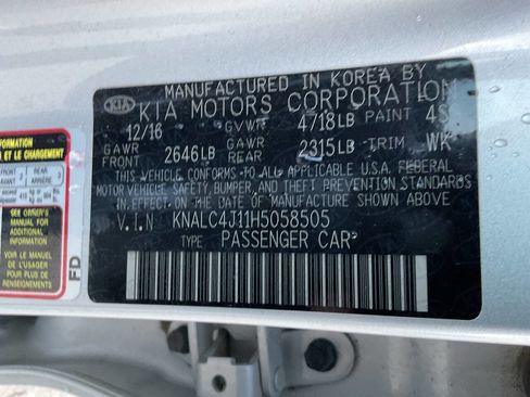 Used 2017 Kia Cadenza Premium w/ Luxury Package image 21