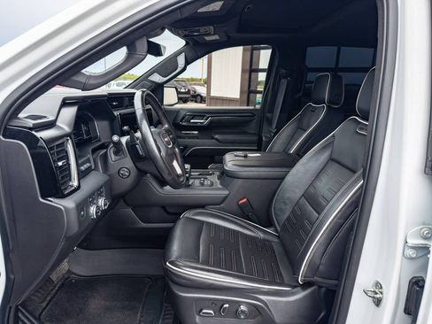 Used 2023 GMC Sierra 1500 AT4X AWD/4WD image 8