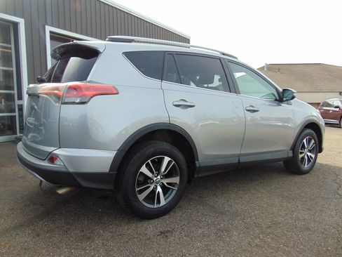 Used 2018 Toyota RAV4 XLE w/ Plus Extra Value Package image 9