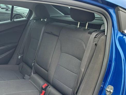 Used 2019 Chevrolet Cruze LT w/ Sun And Sound Package FWD image 26