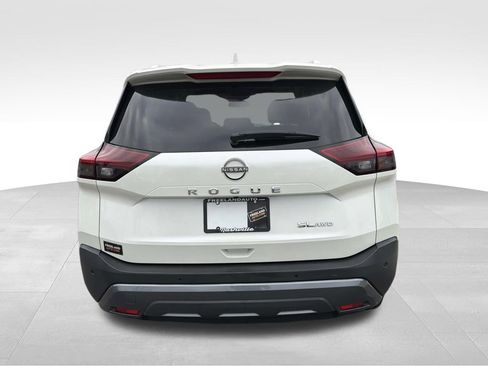 Used 2023 Nissan Rogue SL w/ SL Premium Package image 4
