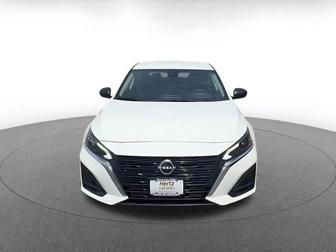 Used 2024 Nissan Altima 2.5 S image 4