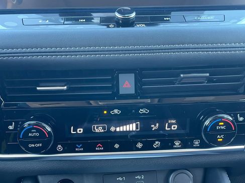 New 2026 Nissan Rogue Platinum w/ Platinum Premium Package image 4