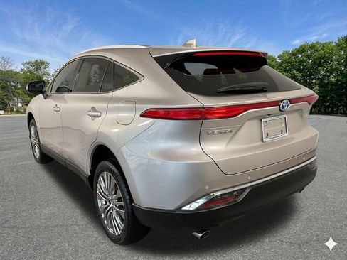 Used 2023 Toyota Venza Limited AWD/4WD image 7