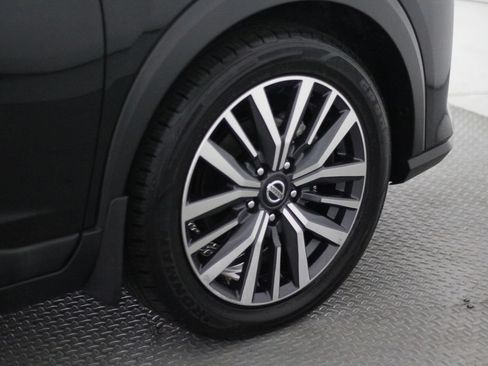 Used 2021 Nissan Kicks SV FWD image 54