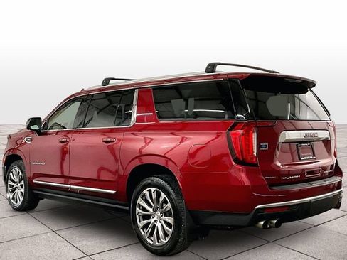 Used 2021 GMC Yukon XL Denali w/ Denali Premium Package AWD/4WD image 10