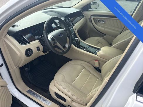 Used 2015 Ford Taurus Limited w/ Equipment Group 301A FWD image 18