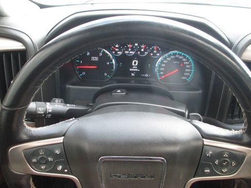 Used 2019 GMC Sierra 2500 Denali w/ Duramax Plus Package AWD/4WD image 32