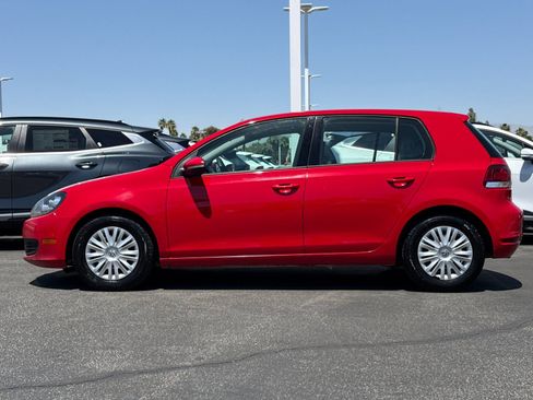 Used 2013 Volkswagen Golf 4-Door FWD image 6
