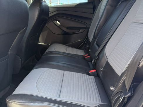 Used 2018 Ford Escape SE w/ SE Sport Appearance Package AWD/4WD image 37