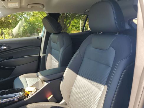 New 2026 Chevrolet Trax LT w/ LT Convenience Package FWD image 14