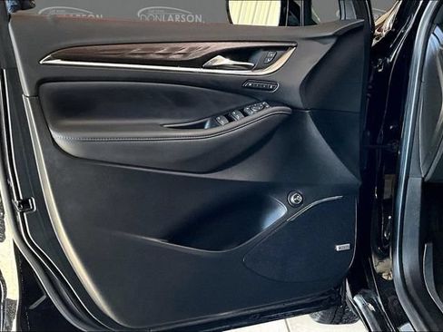 Certified 2024 Buick Enclave Avenir w/ Trailering Package, 5000 lbs. AWD/4WD image 11