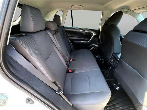 Used 2023 Toyota RAV4 LE FWD image 18