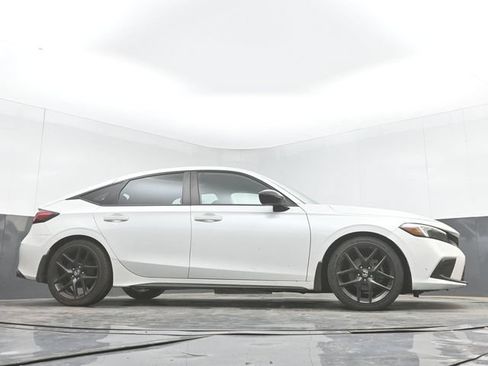 Used 2023 Honda Civic Sport image 34