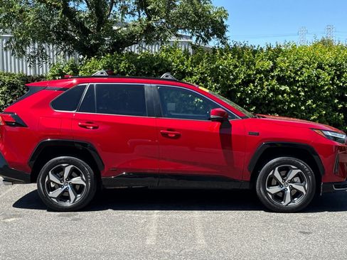 Used 2024 Toyota RAV4 SE w/ Weather & Moonroof Package AWD/4WD image 2