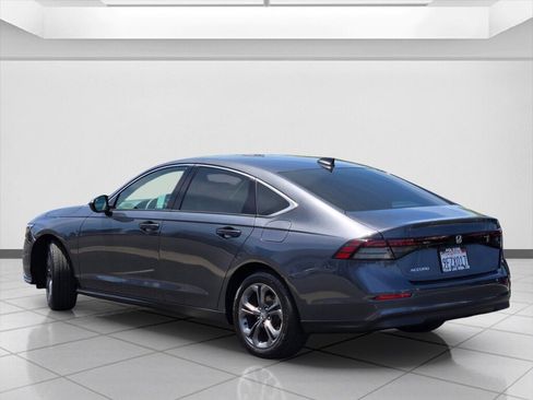 Certified 2023 Honda Accord EX image 7