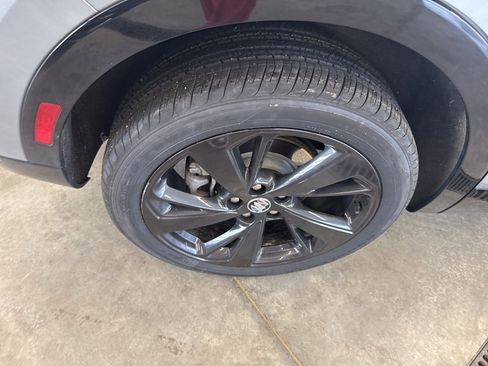 Used 2023 Buick Envision Preferred w/ Sport Touring Package image 19