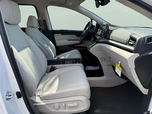 New 2026 Honda Odyssey EX-L image 14