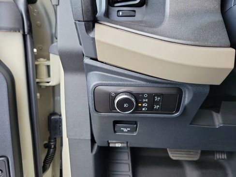 New 2025 Ford Bronco Big Bend w/ Black Diamond Package image 21