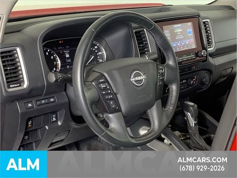 Used 2023 Nissan Frontier SV w/ SV Premium Package image 8