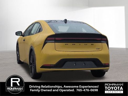 Used 2025 Toyota Prius image 8