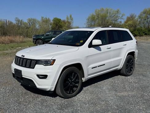 Used 2020 Jeep Grand Cherokee Altitude image 6