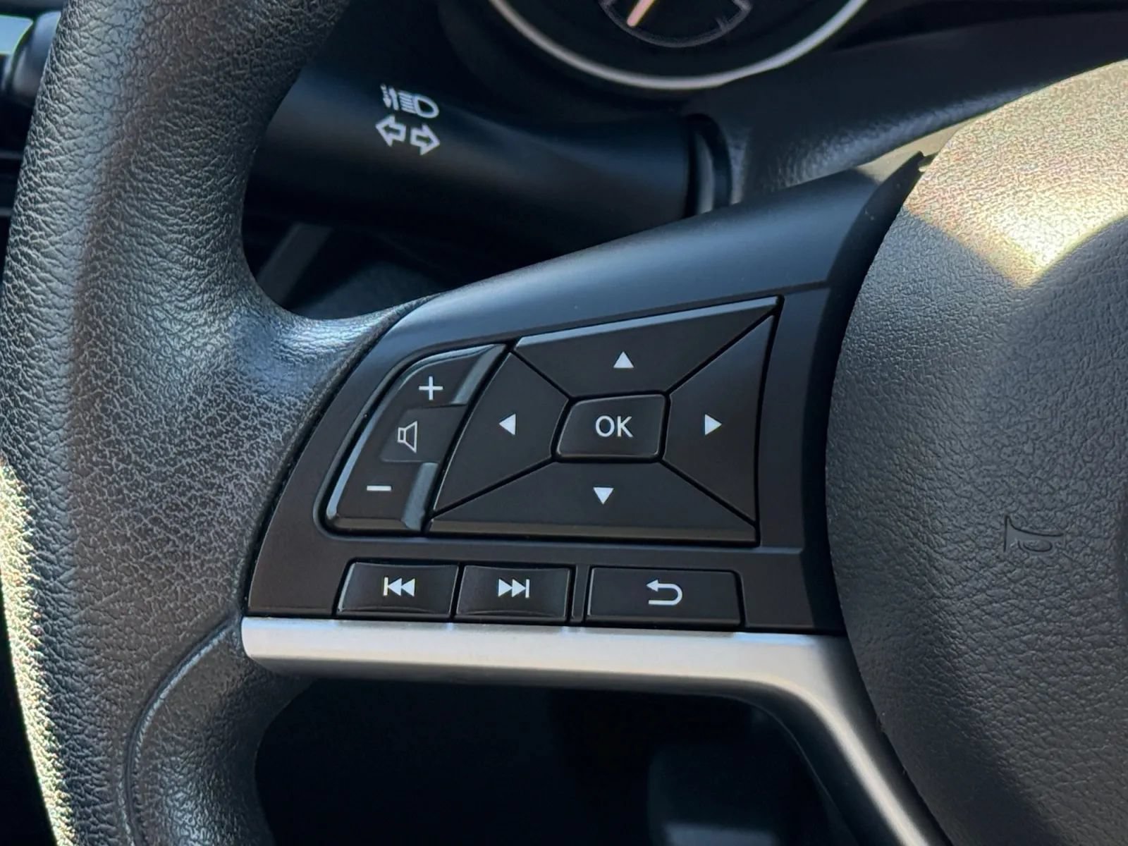Used 2021 Nissan Altima 2.5 SV AWD/4WD image 27