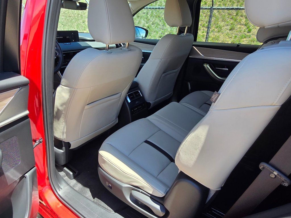New 2026 MAZDA CX-90 Plug-In Hybrid w/ Preferred AWD/4WD image 15