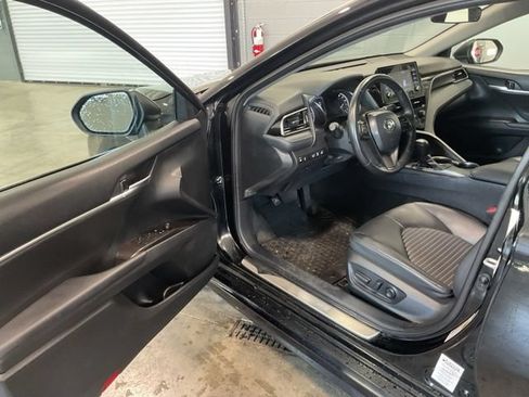 Used 2024 Toyota Camry SE FWD image 25