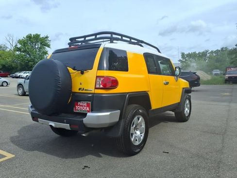 Used 2007 Toyota FJ Cruiser 4WD image 7