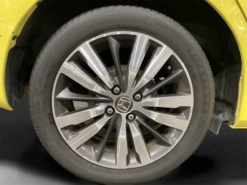 Used 2015 Honda Fit EX image 19