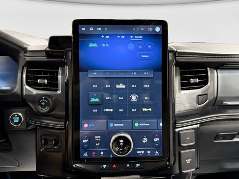 Used 2023 Ford F150 Lightning Platinum AWD/4WD image 12