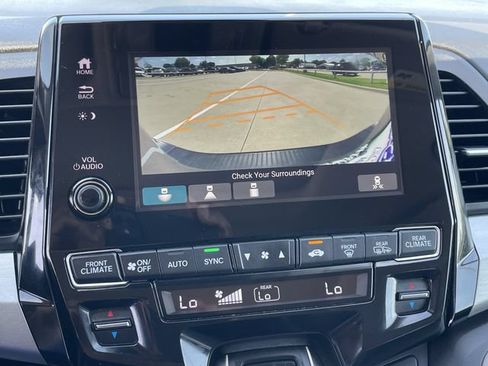 Used 2024 Honda Odyssey EX-L image 17