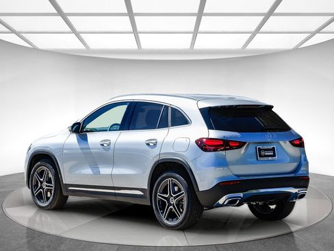 New 2026 Mercedes-Benz GLA 250 image 2