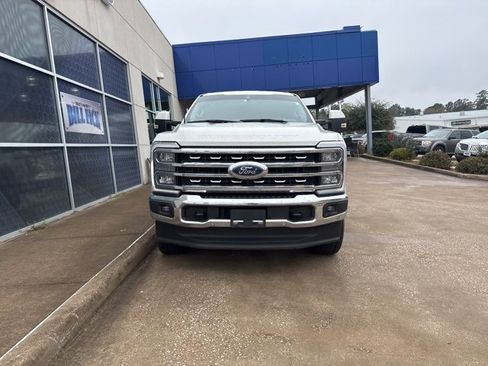 Used 2023 Ford F250 Lariat w/ Lariat Ultimate Package image 3