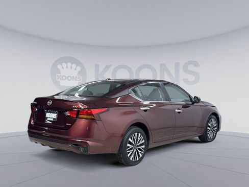 Used 2023 Nissan Altima 2.5 SV image 12